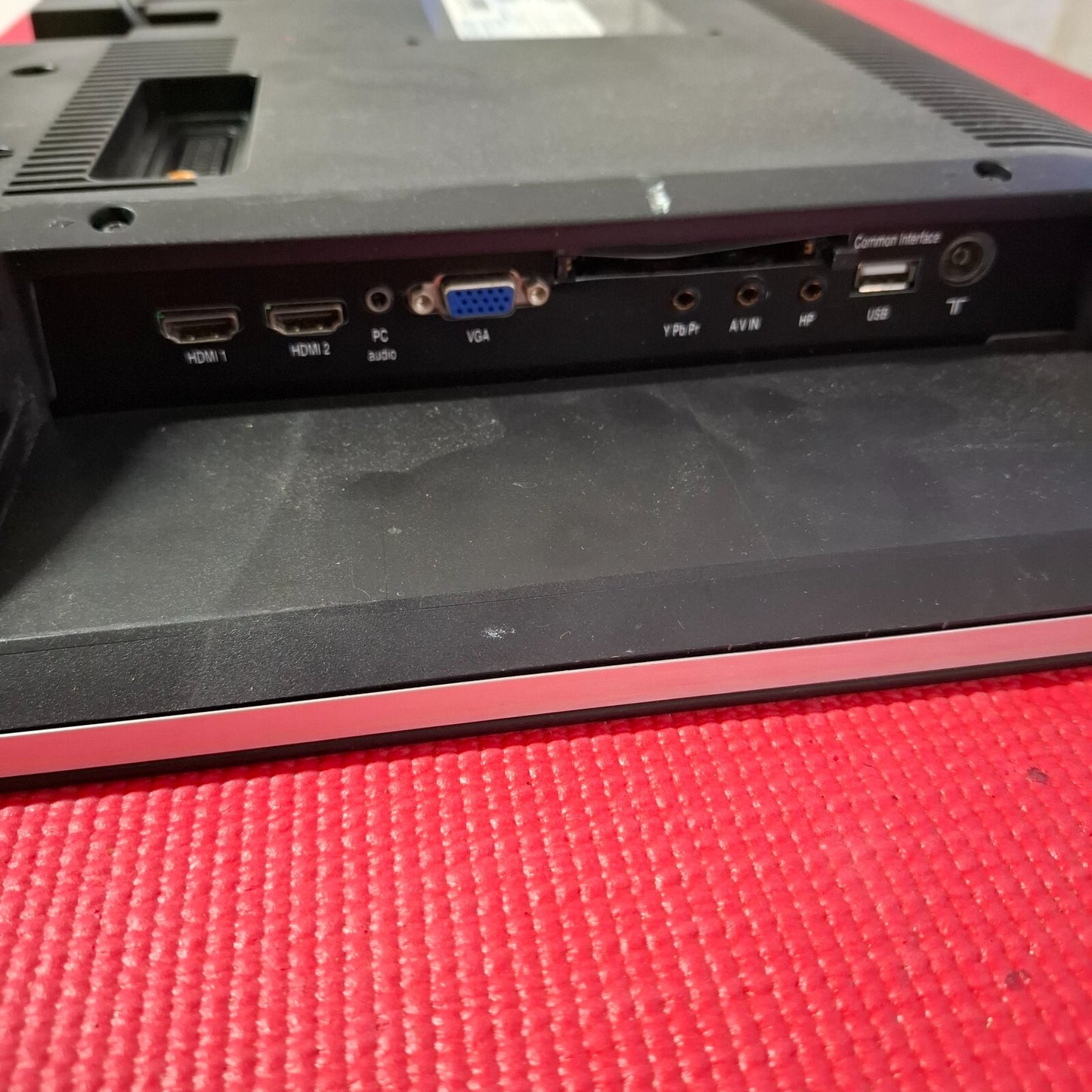TECHNIKA LCD24-621 24" FULL HD 1920x1080 Freeview TV DVD Player