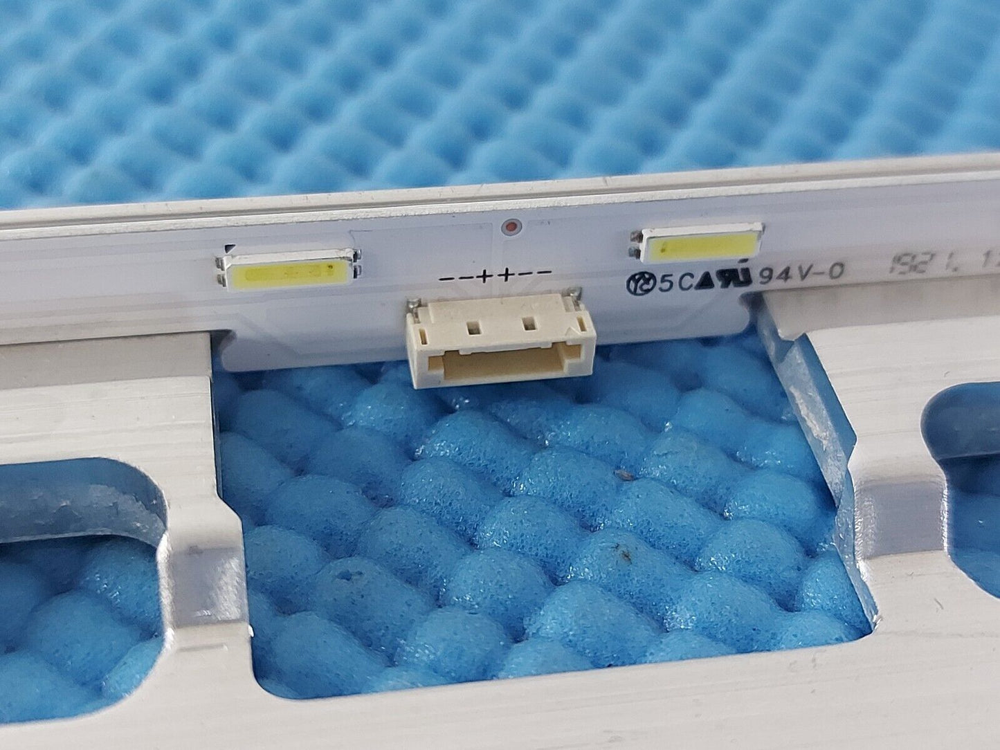 BACKLIGHT FOR SONY KDL-32WE613 KDL-32WE615 KDL-32RE403 TV 4-596-427 IS7F320HN003