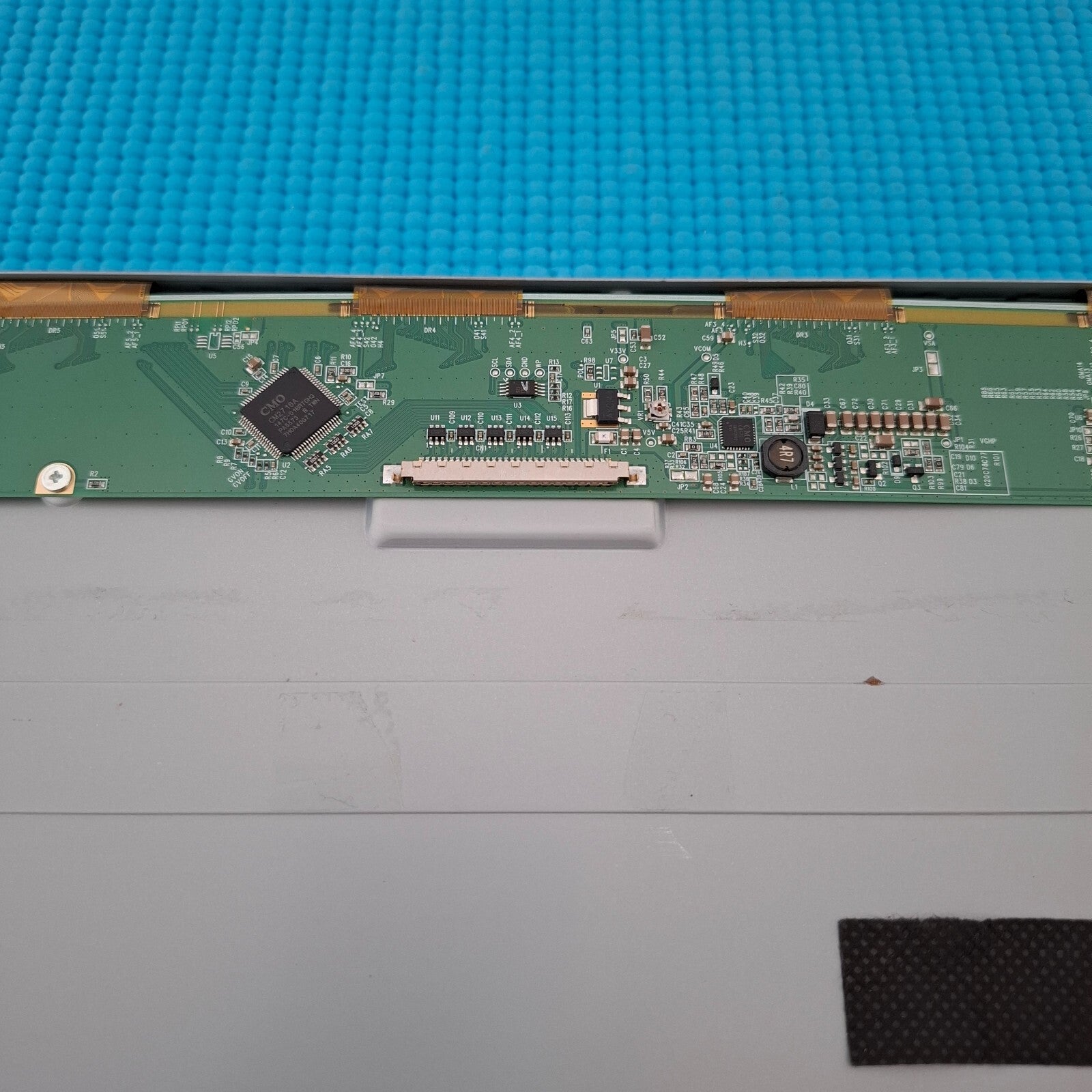 LED/LCD SCREEN PANEL CMO V236H1-P01 REV.C2 FOR BUSH LED24970FHD 24" TV