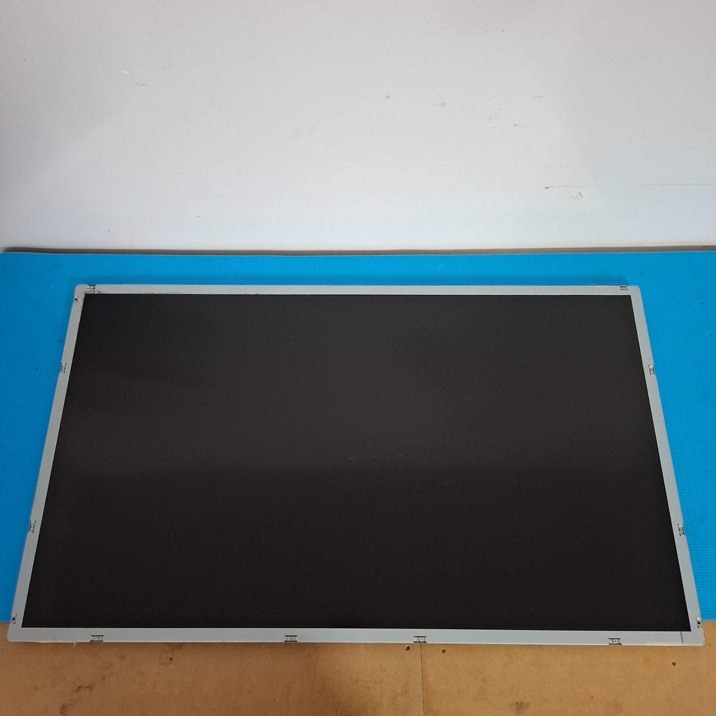 LED SCREEN PANEL ONLY AUO T420HW07 V.5 FOR LG 42LE4500 42" TV