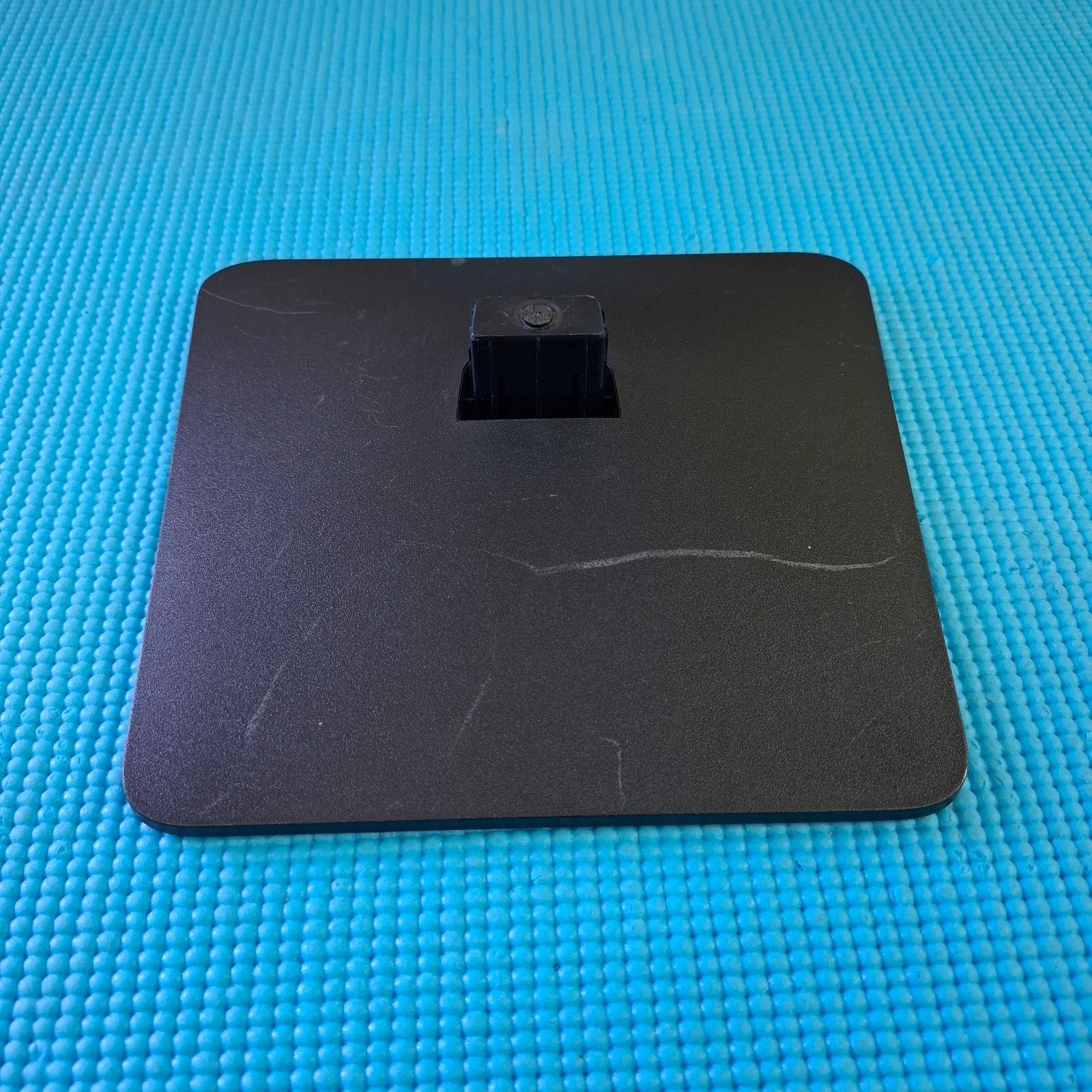 STAND BASE ONLY FOR MONITOR S33A HF2002